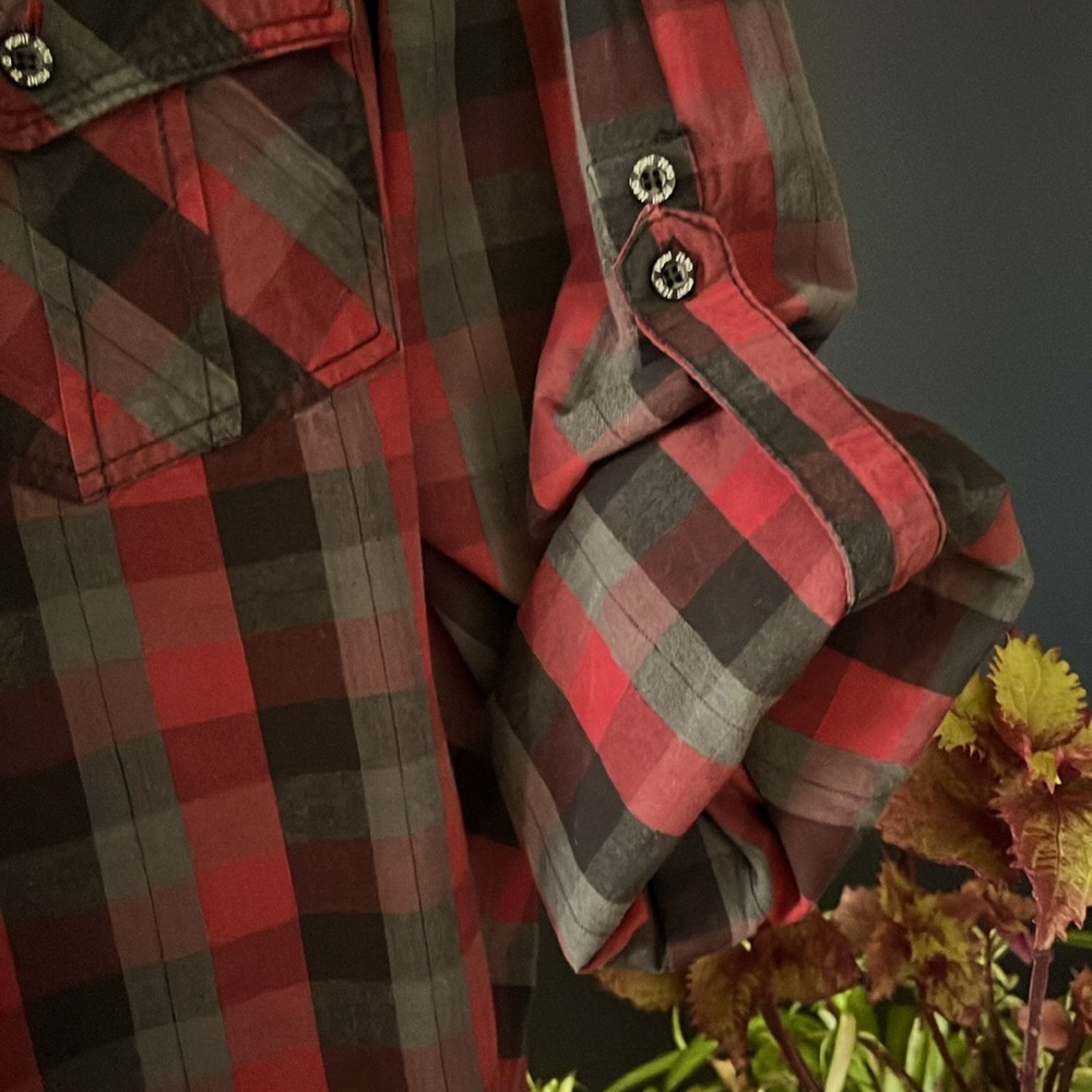 Men’s Point Zero Button Up Shirt